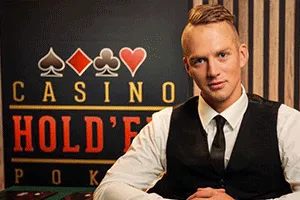 Casino Hold´em - QUEENBET138